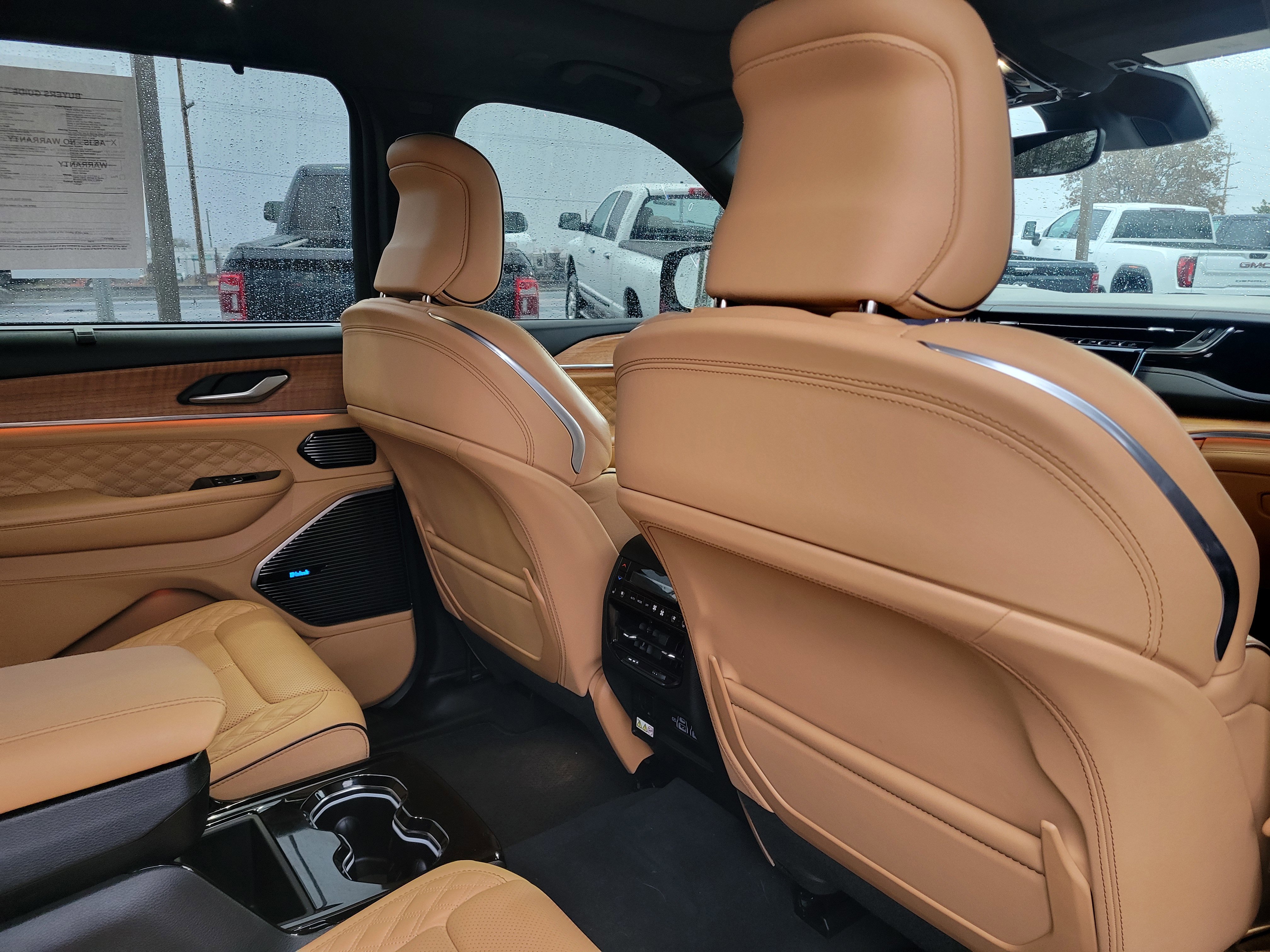 Used 2024 Jeep Grand Cherokee L Summit image 18