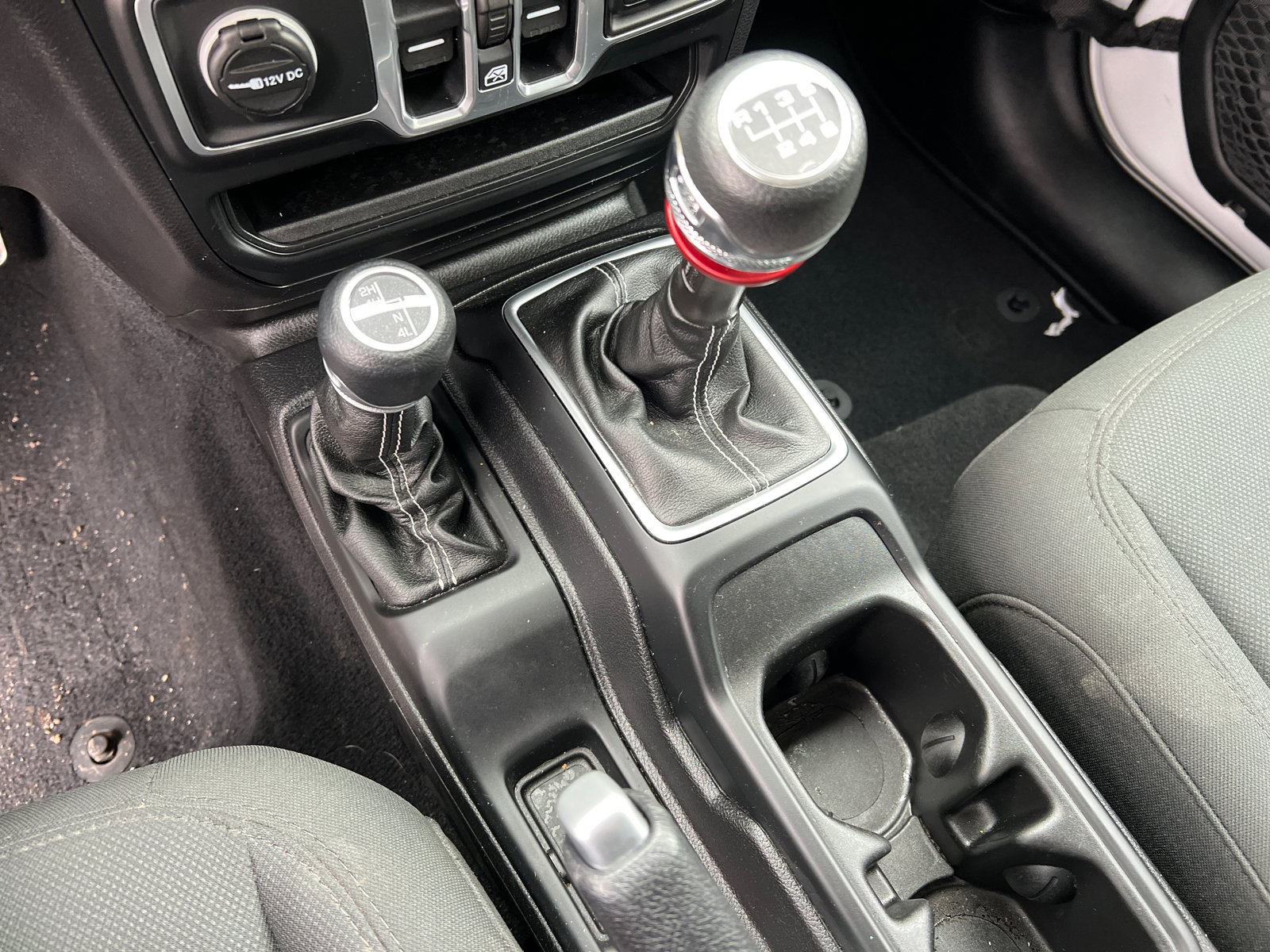 Used 2018 Jeep Wrangler Unlimited Sahara w/ LED Lighting Group image 26