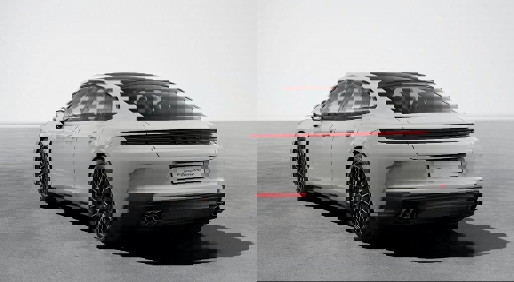New 2026 Porsche Panamera 4 image 3
