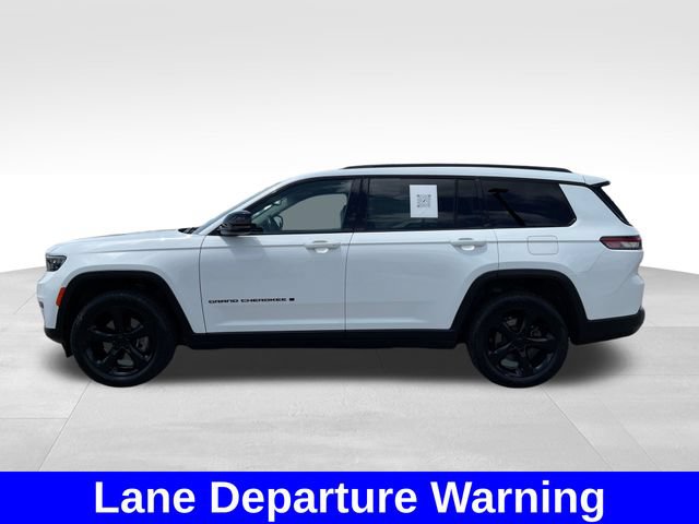 Used 2023 Jeep Grand Cherokee L Limited w/ Black Appearance Package AWD/4WD video 2