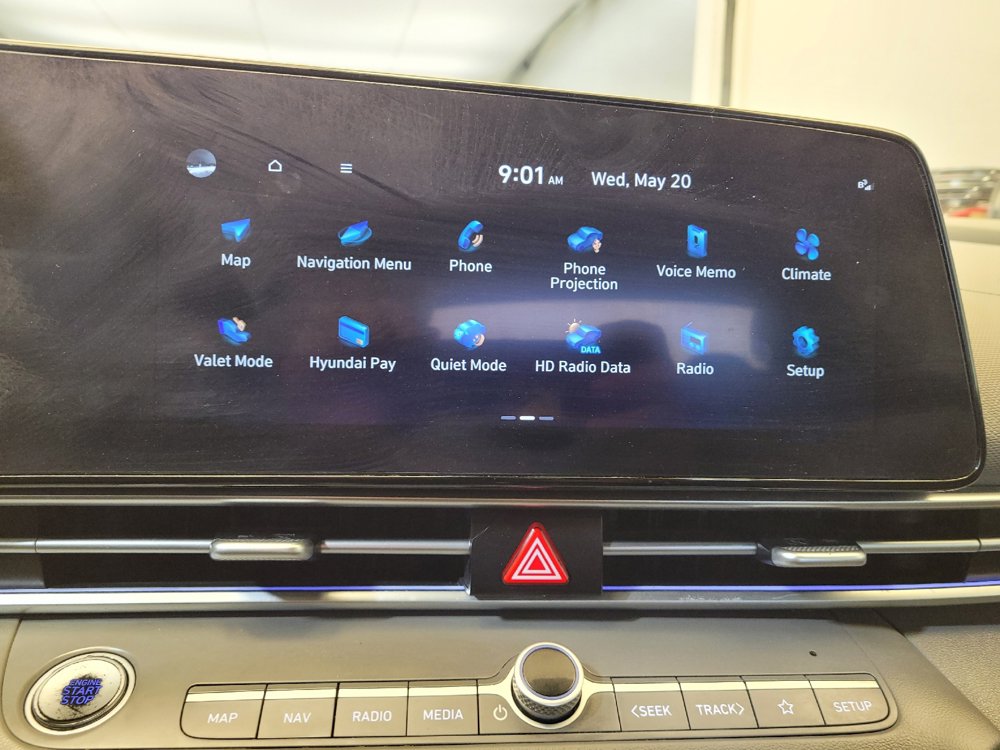 Used 2024 Hyundai Elantra SEL FWD image 25