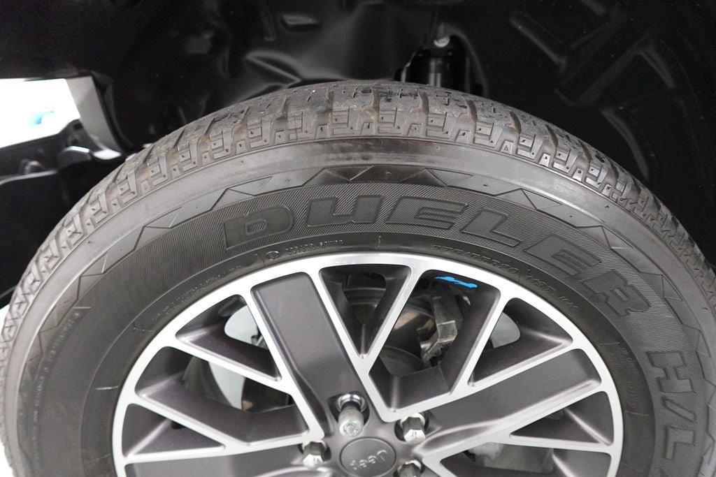 Used 2023 Jeep Wrangler Unlimited Sahara AWD/4WD image 38
