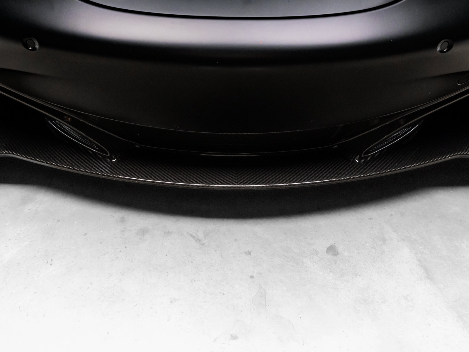Used 2018 McLaren 720S RWD image 24