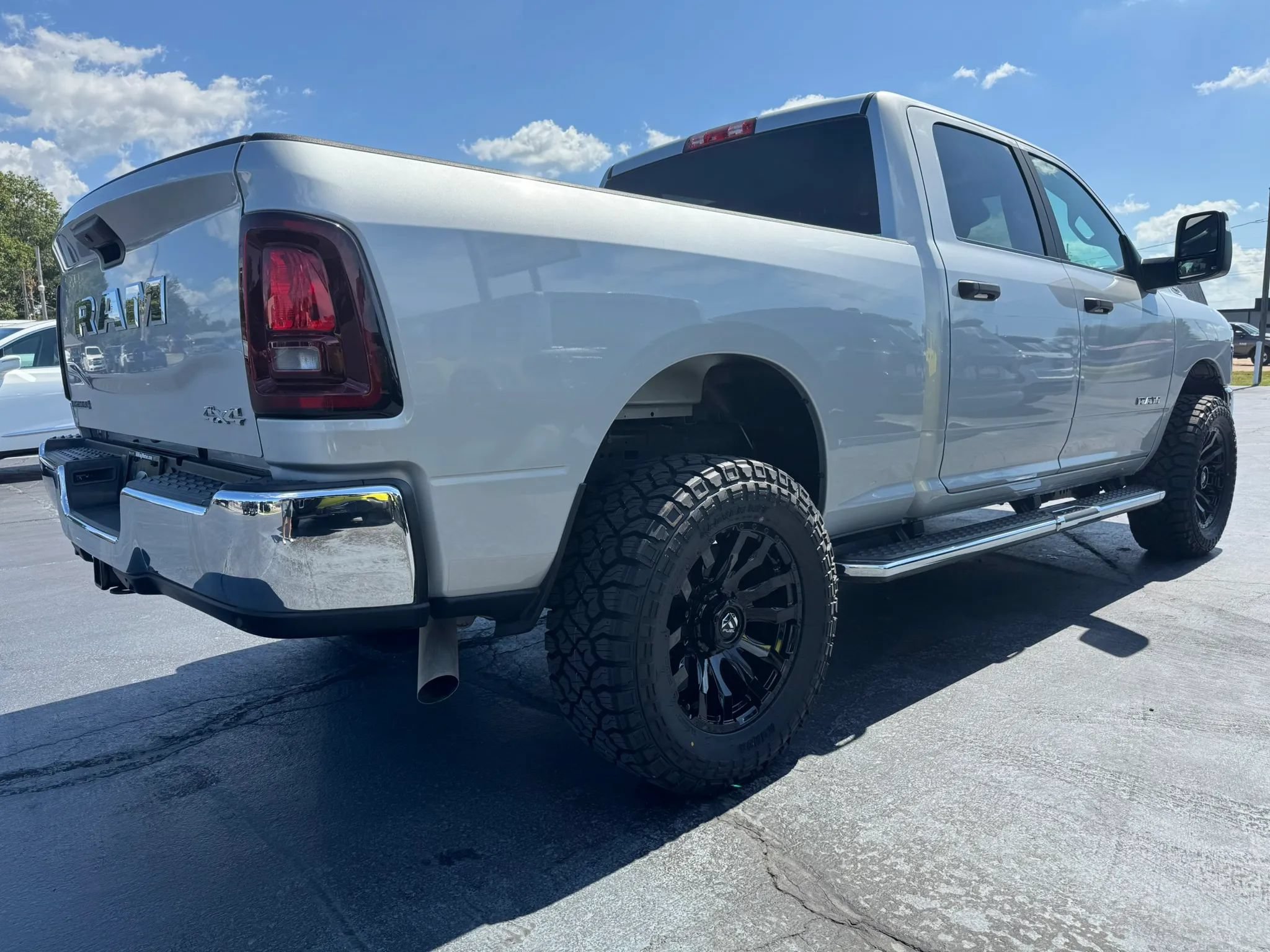 Used 2026 RAM 2500 Big Horn AWD/4WD image 3