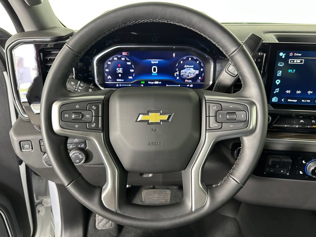 Used 2025 Chevrolet Silverado 1500 LT AWD/4WD image 12