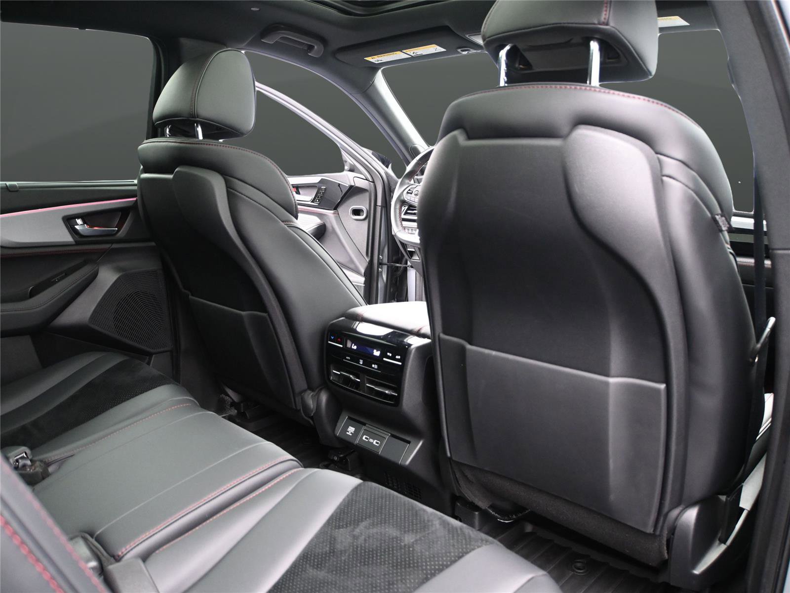 Certified 2023 Acura MDX A-Spec image 18