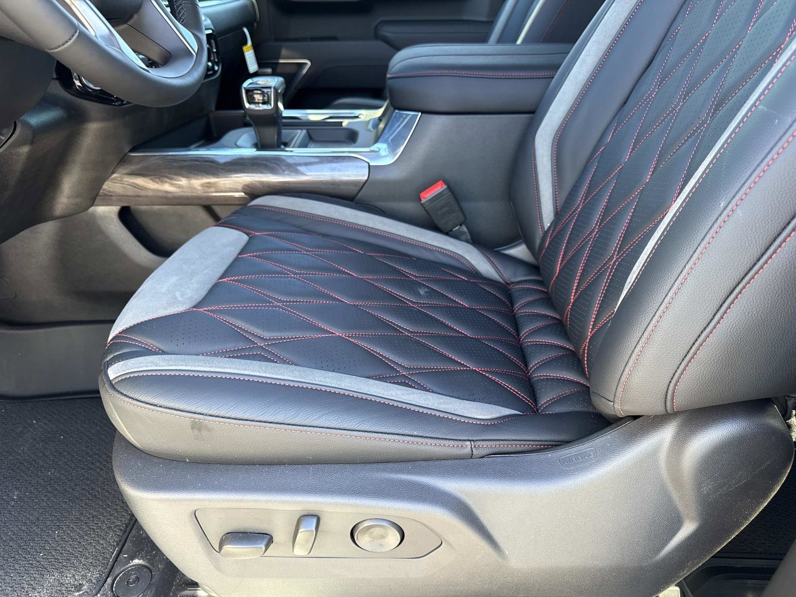 New 2025 Chevrolet Silverado 1500 LTZ image 19