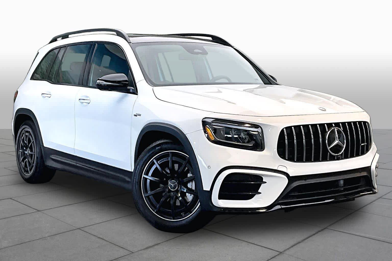 Used 2026 Mercedes-Benz GLB 35 AMG 4MATIC image 3