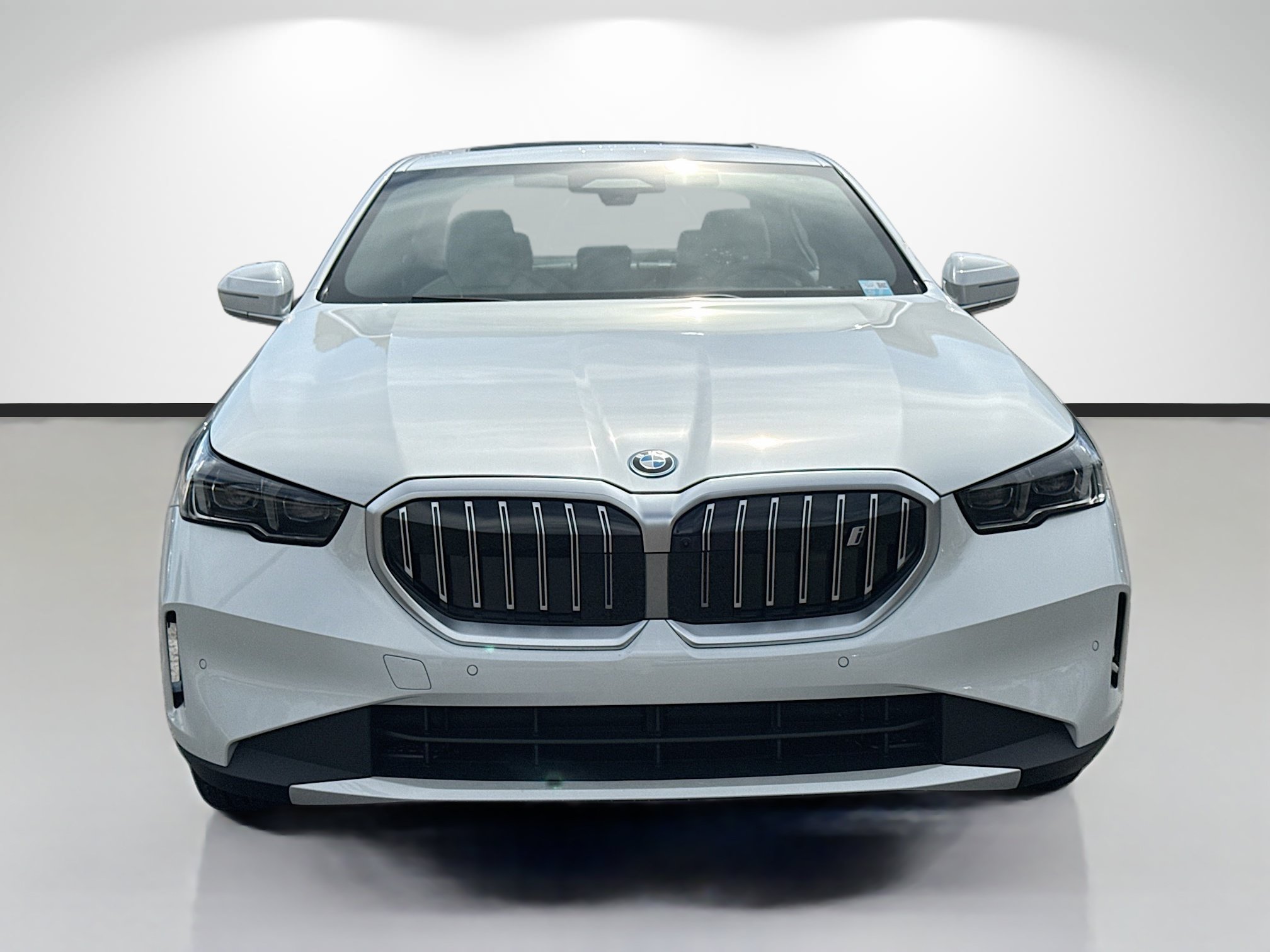 New 2027 BMW i5 xDrive40 AWD/4WD image 8
