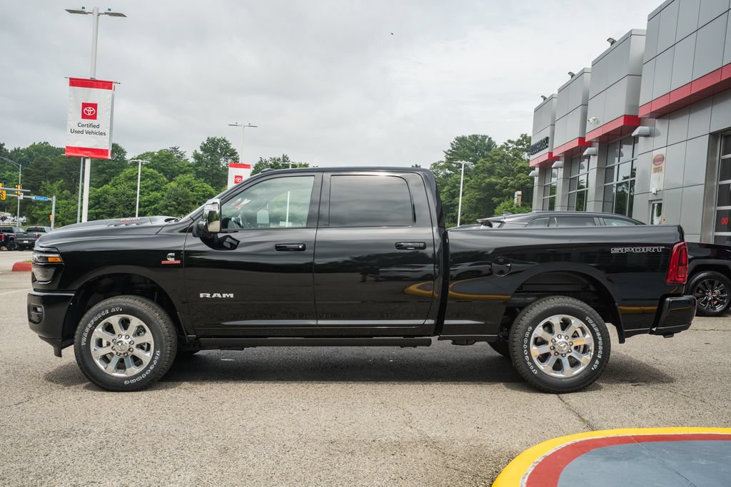 New 2026 RAM 2500 Laramie AWD/4WD image 4