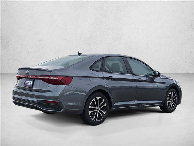 Used 2025 Volkswagen Jetta Sport FWD image 5
