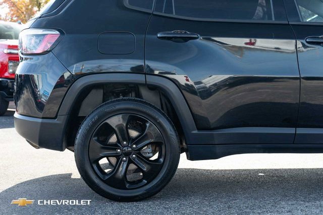 Used 2018 Jeep Compass Latitude w/ Popular Equipment Group image 5