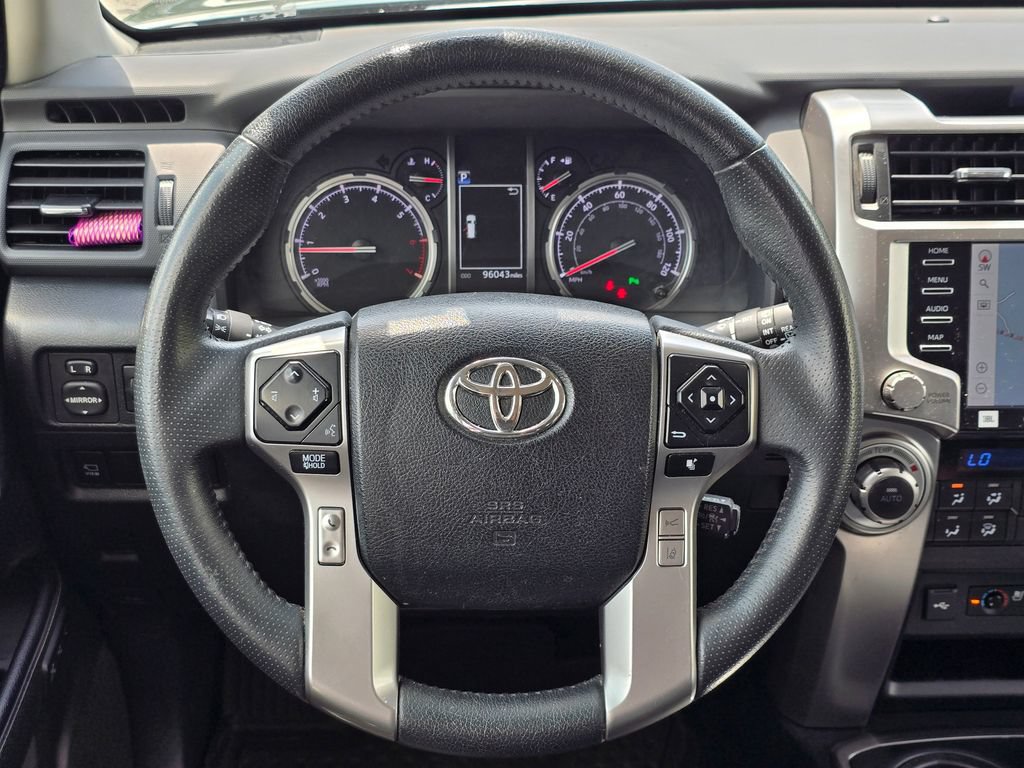 Used 2022 Toyota 4Runner Limited AWD/4WD image 7