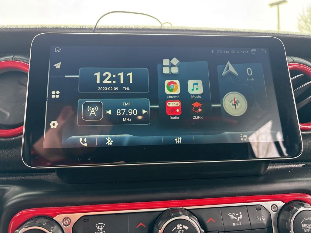 Used 2018 Jeep Wrangler Unlimited Sahara image 31