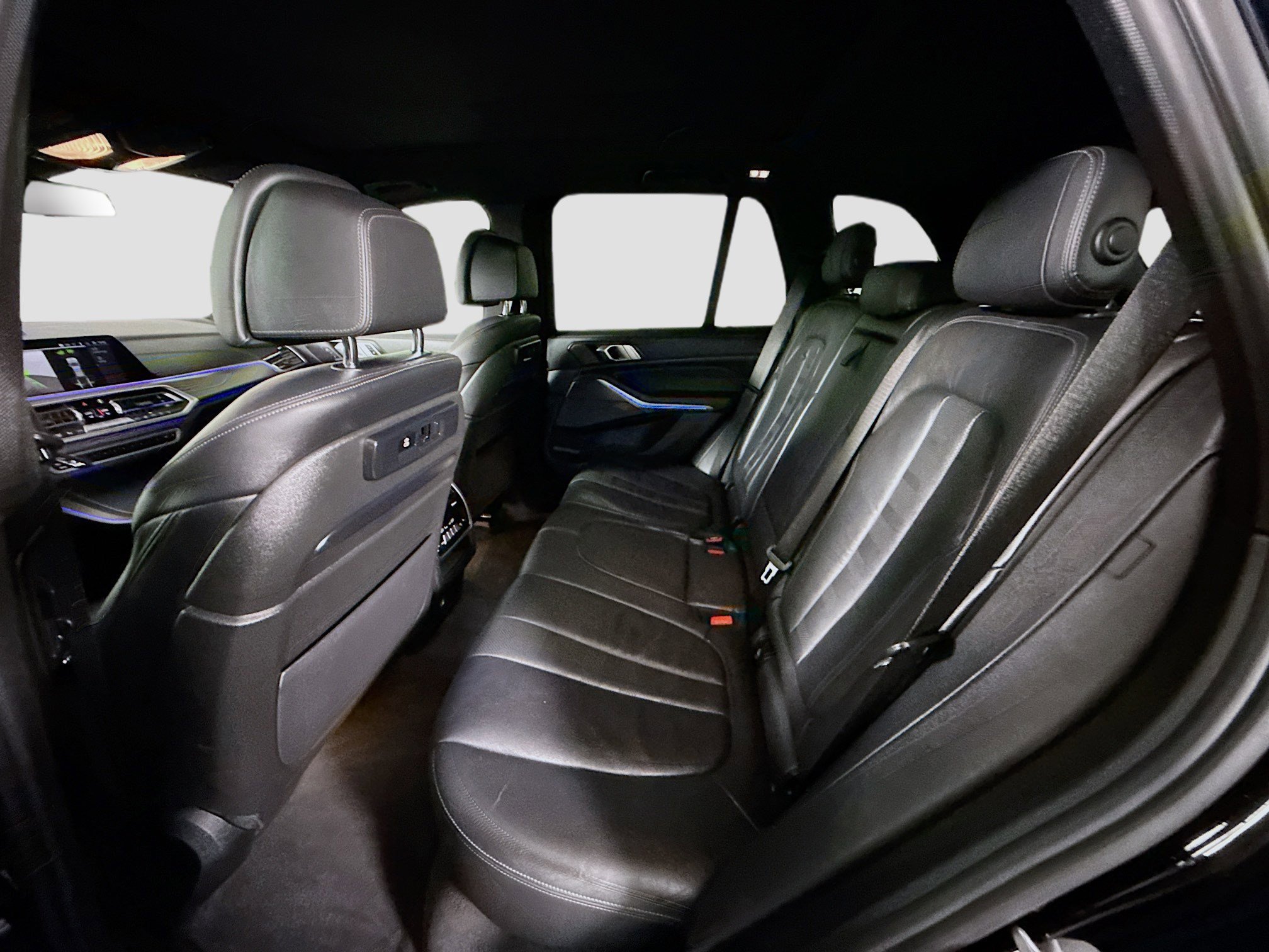 Used 2020 BMW X5 M50i w/ Premium Package image 25