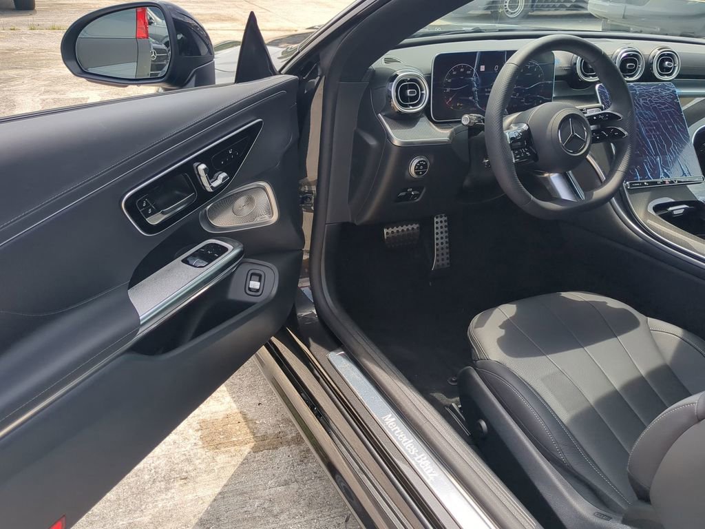 New 2024 Mercedes-Benz CLE 300 4MATIC Coupe image 3