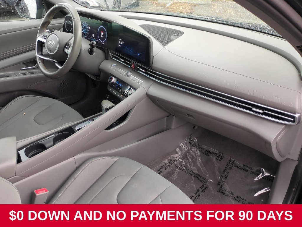 Used 2025 Hyundai Elantra SEL FWD image 31