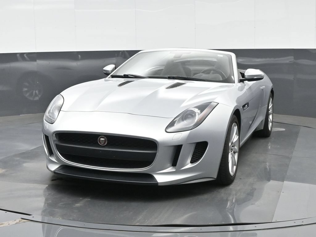 Used 2016 Jaguar F-TYPE Convertible RWD image 12