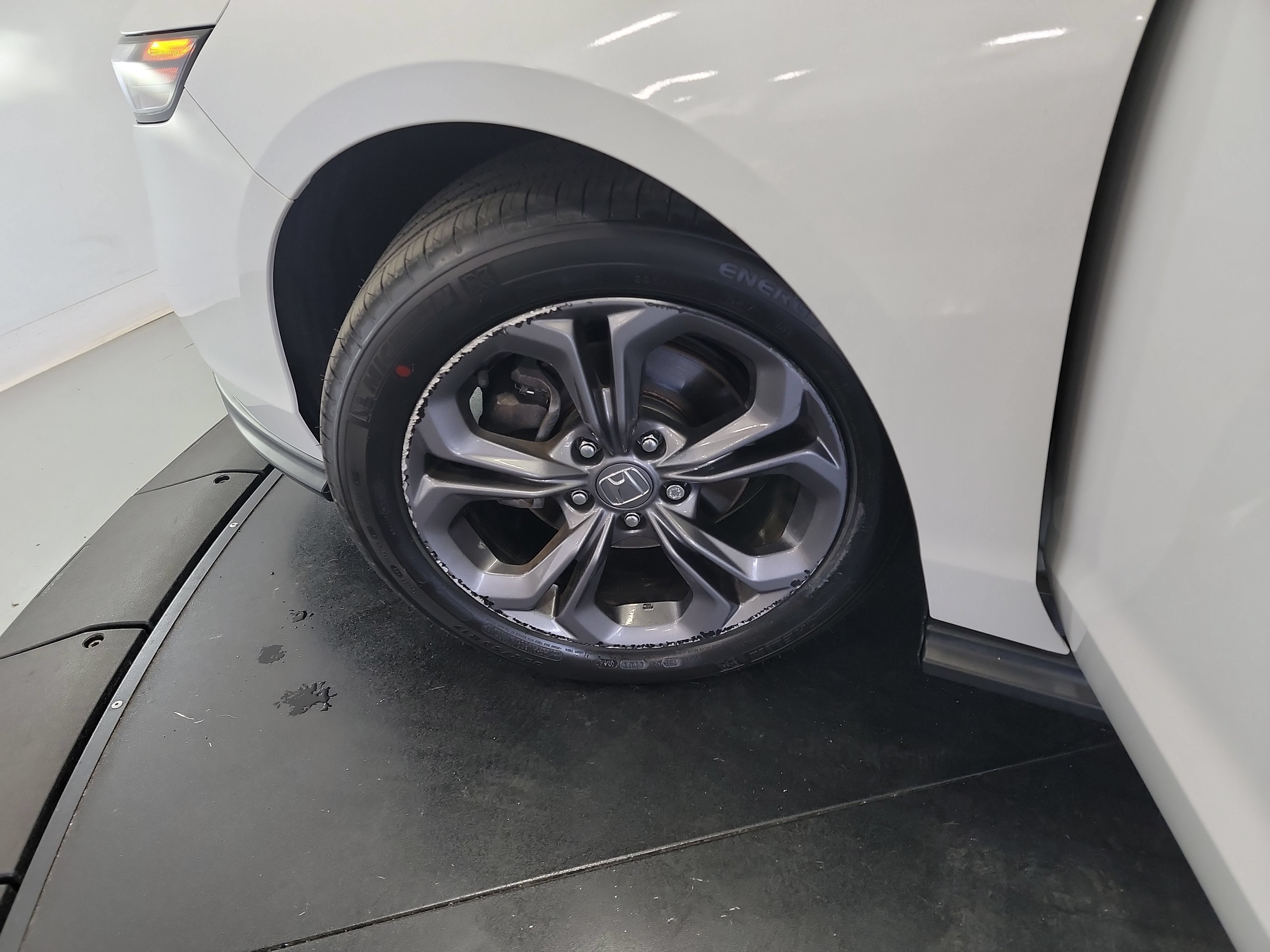 Certified 2023 Honda Accord EX image 30