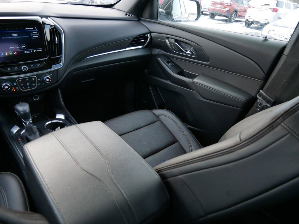 Used 2022 Chevrolet Traverse High Country image 15