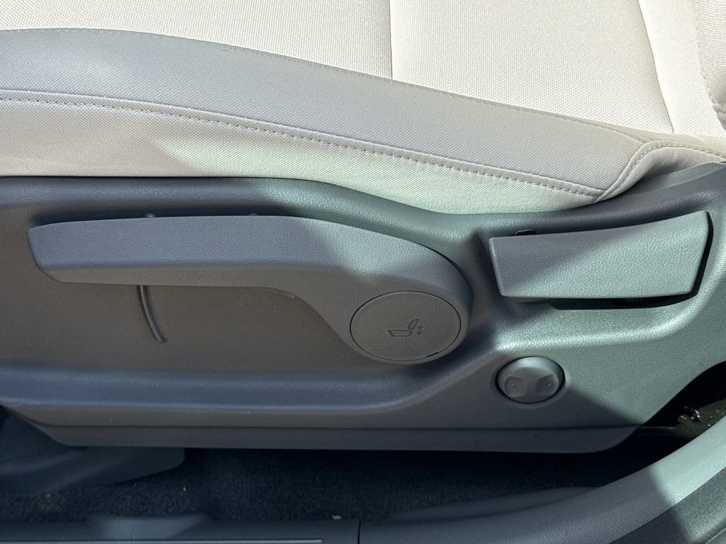 New 2026 Hyundai Santa Fe SE image 22
