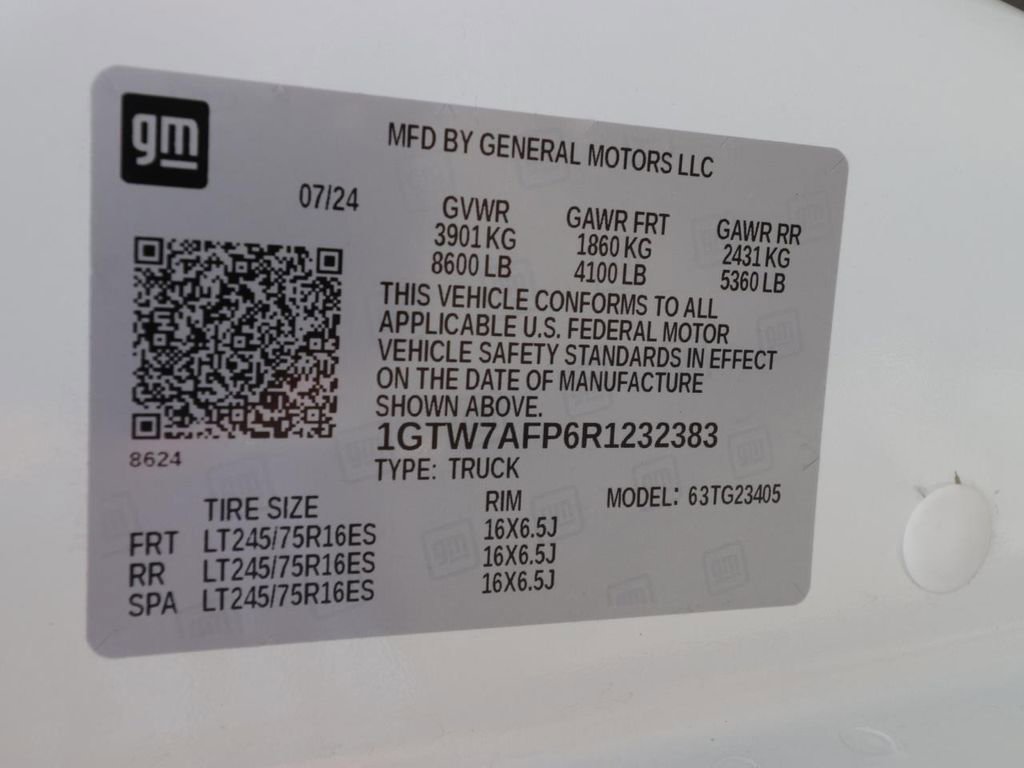 Used 2024 GMC Savana 2500 w/ Driver Convenience Package RWD image 22