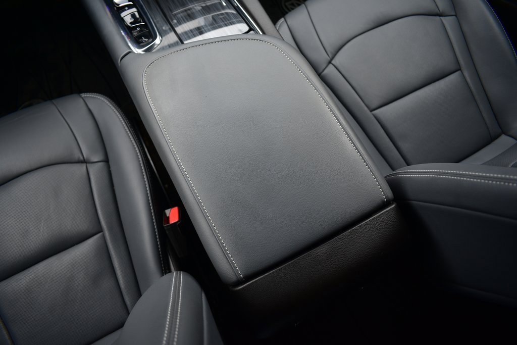 Used 2023 Buick Enclave Premium w/ Experience Buick Package image 34