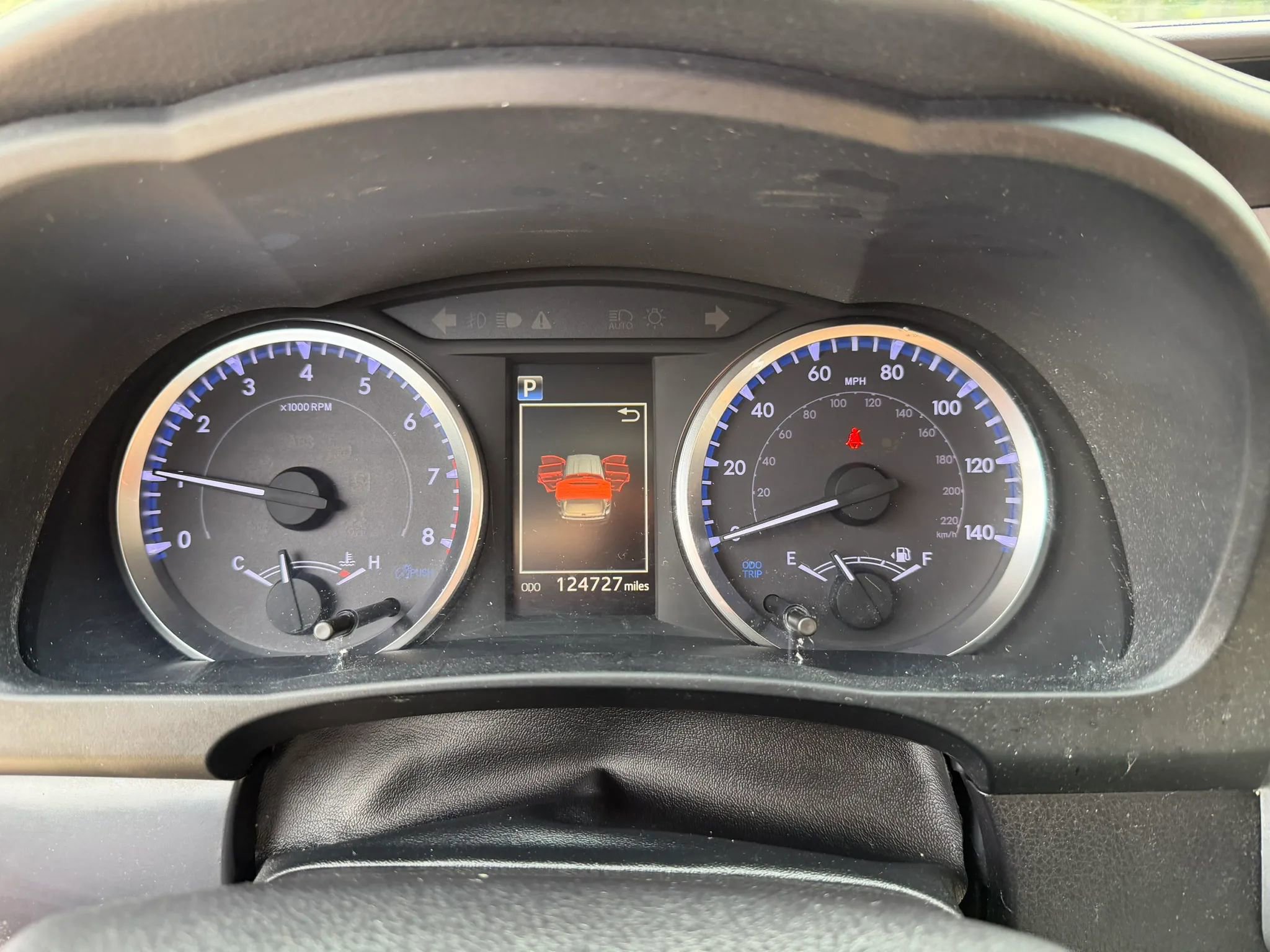 Used 2019 Toyota Highlander LE image 17