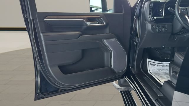 Used 2024 Chevrolet Silverado 2500 High Country AWD/4WD image 11