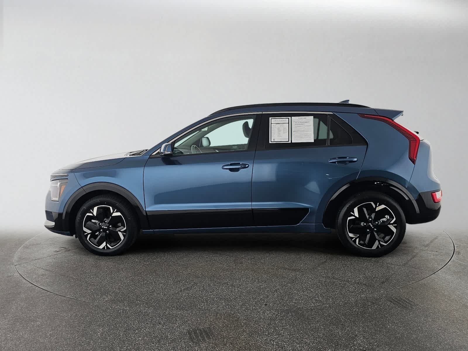 Used 2023 Kia Niro Wind w/ Wind Preserve Package FWD image 6