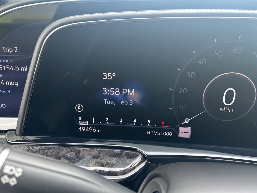 Used 2021 Cadillac Escalade Premium Luxury w/ Performance Package image 30