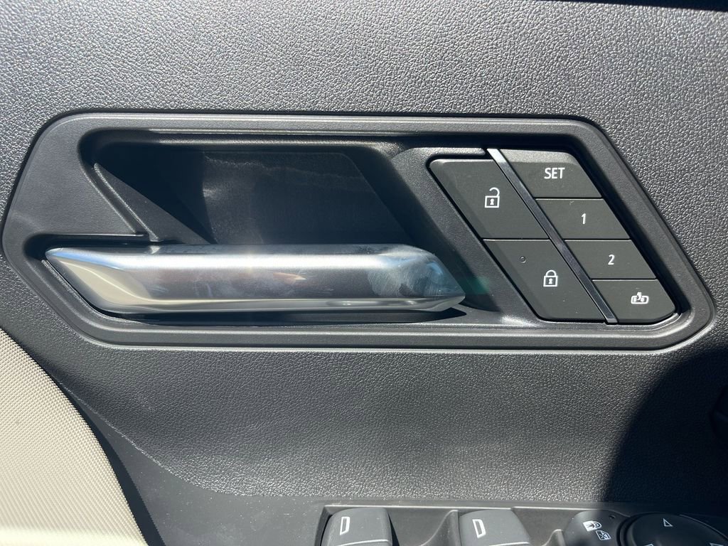 New 2026 GMC Hummer EV SUV image 28