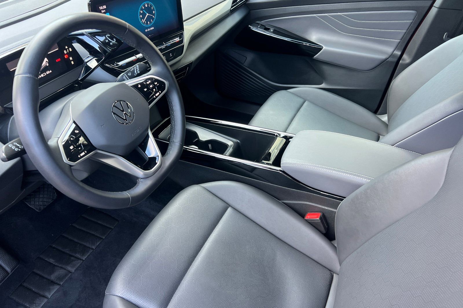 Used 2023 Volkswagen ID.4 Pro S image 10