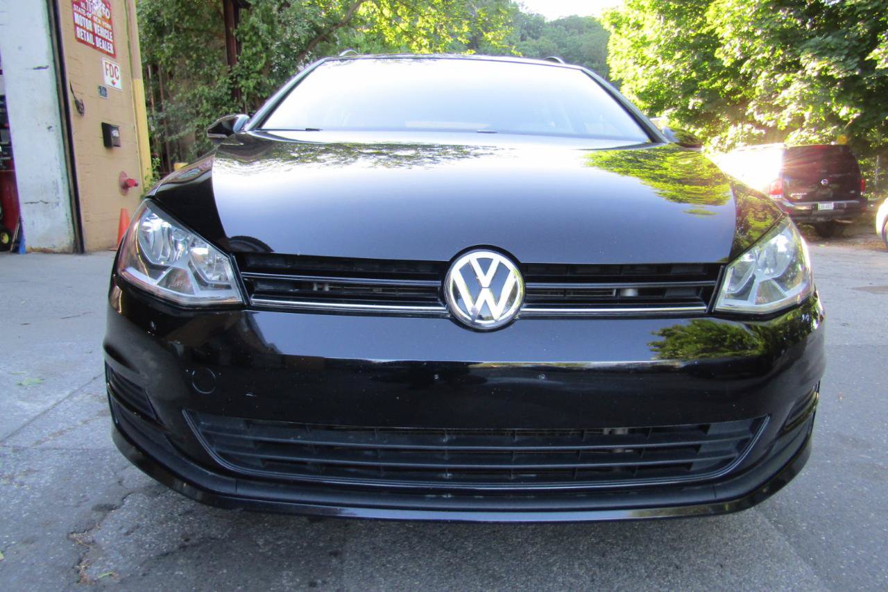 Used 2017 Volkswagen Golf S FWD image 25