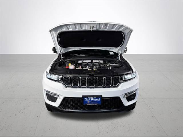 Certified 2023 Jeep Grand Cherokee 4WD 4xe w/ Luxury Tech Group II image 24