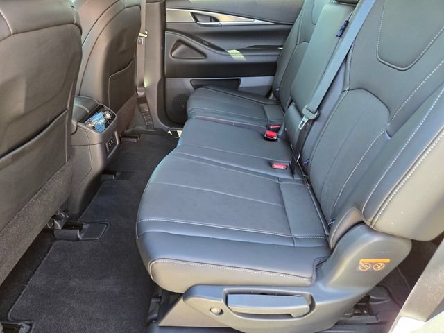 Certified 2026 INFINITI QX60 Pure w/ Cargo Package AWD/4WD image 11