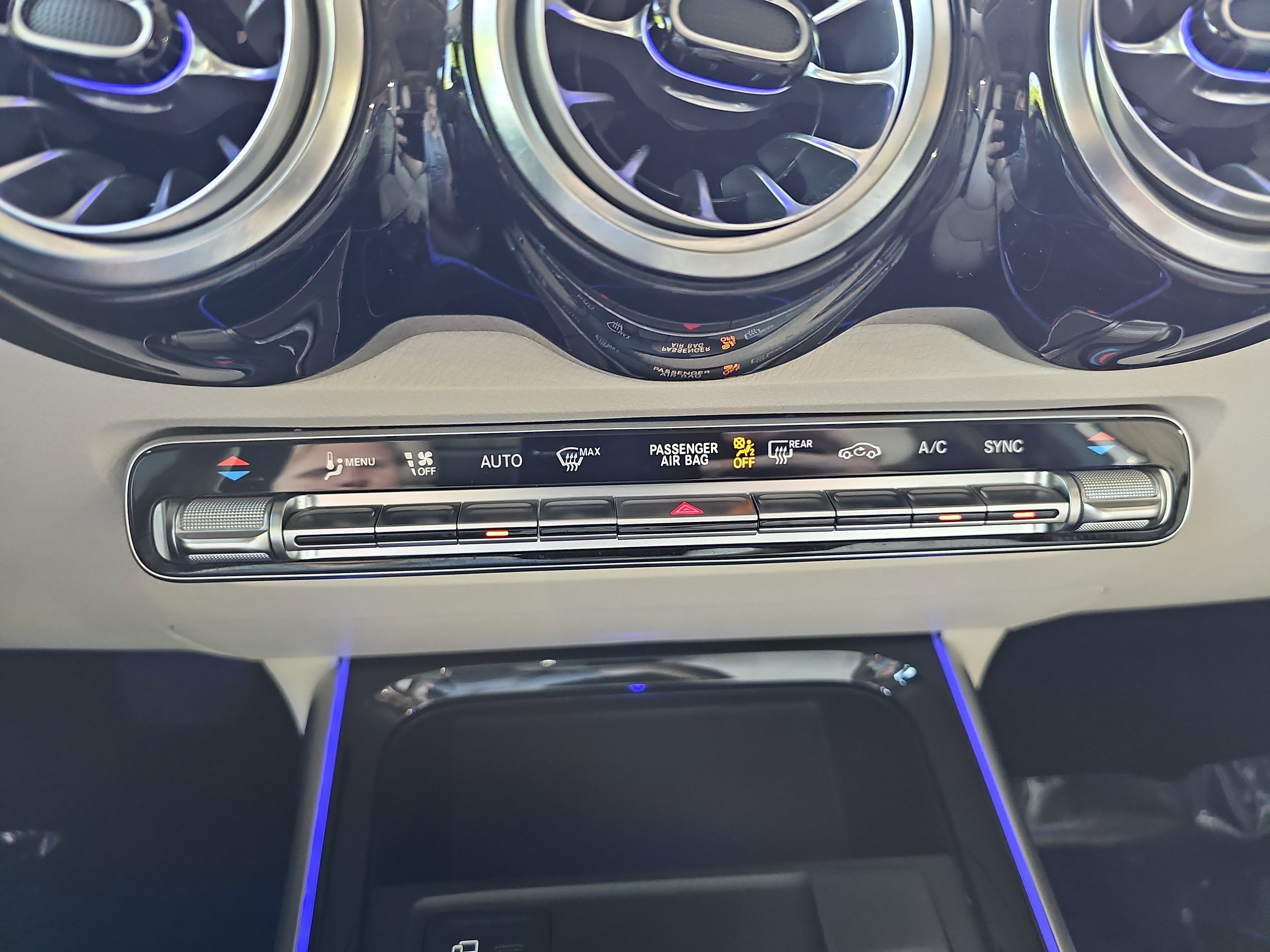 Used 2022 Mercedes-Benz GLB 250 image 23