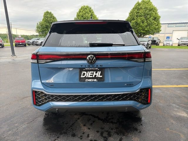 New 2026 Volkswagen Tiguan SE R-Line AWD/4WD image 4