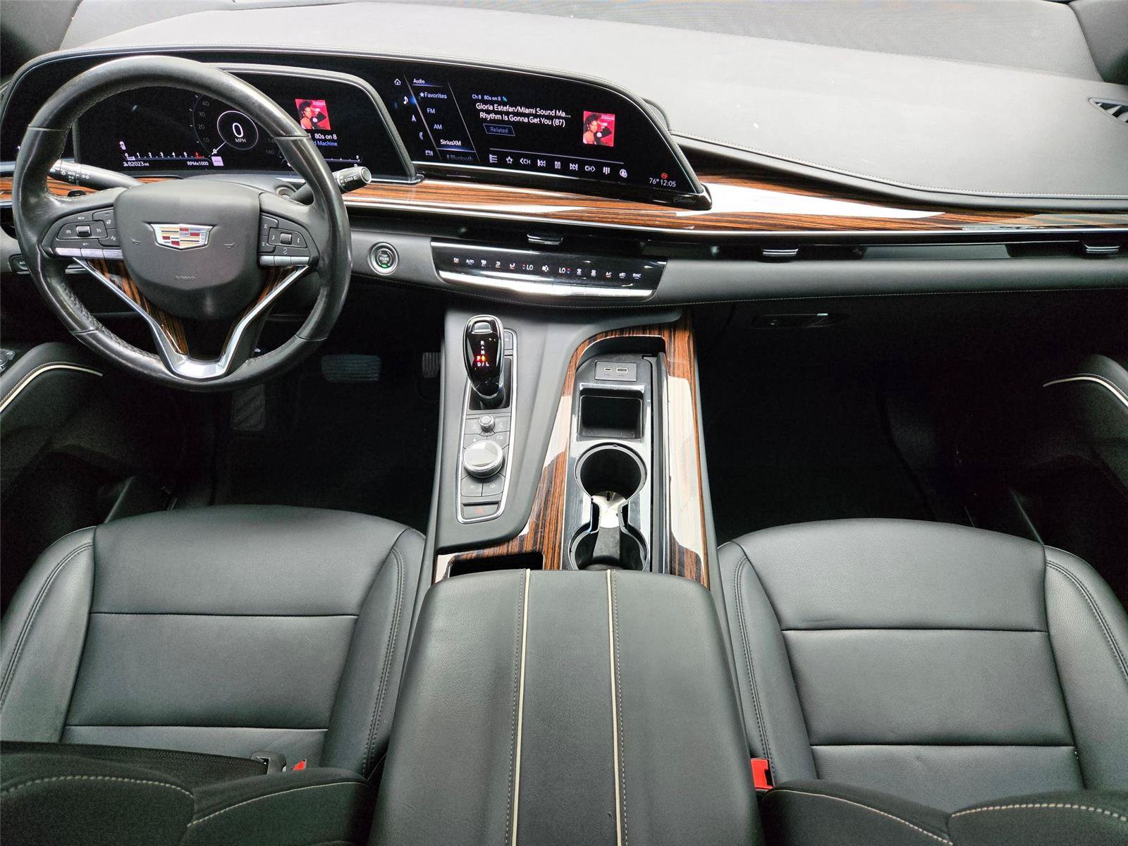 Used 2022 Cadillac Escalade Luxury AWD/4WD image 12