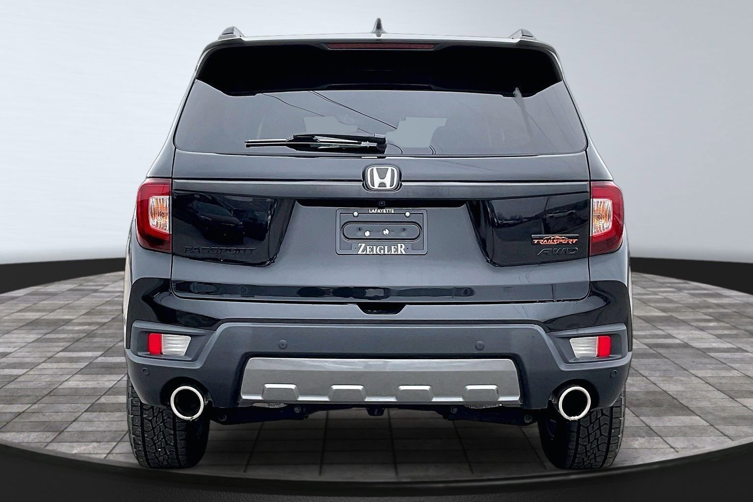 Used 2022 Honda Passport TrailSport image 4