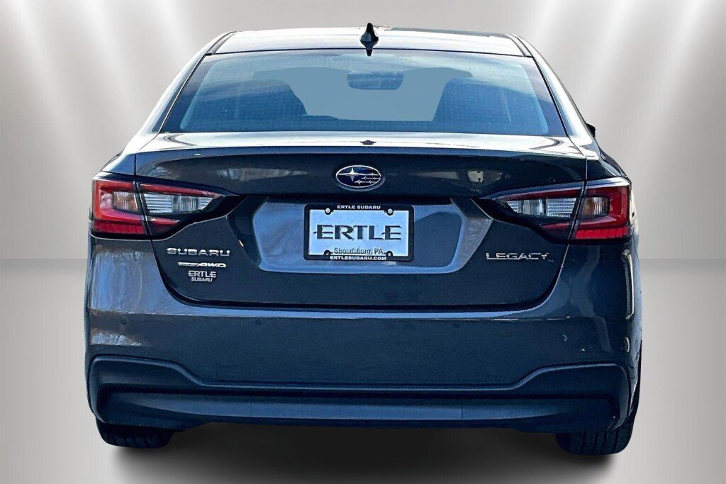 Used 2025 Subaru Legacy Limited AWD/4WD image 6