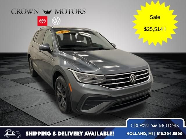 Used 2024 Volkswagen Tiguan SE AWD/4WD image 1