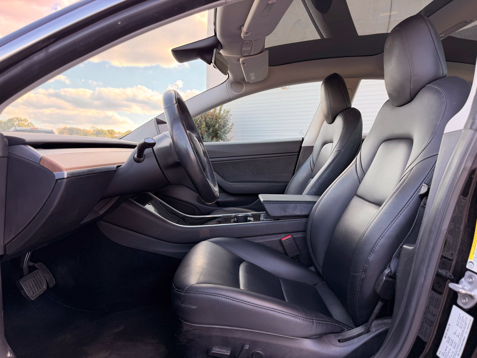 Used 2019 Tesla Model 3 Long Range AWD/4WD image 16