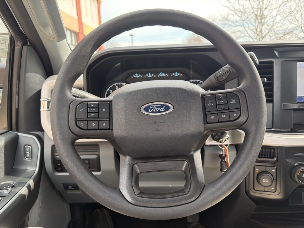 New 2026 Ford F350 XL w/ STX Appearance Package AWD/4WD image 32