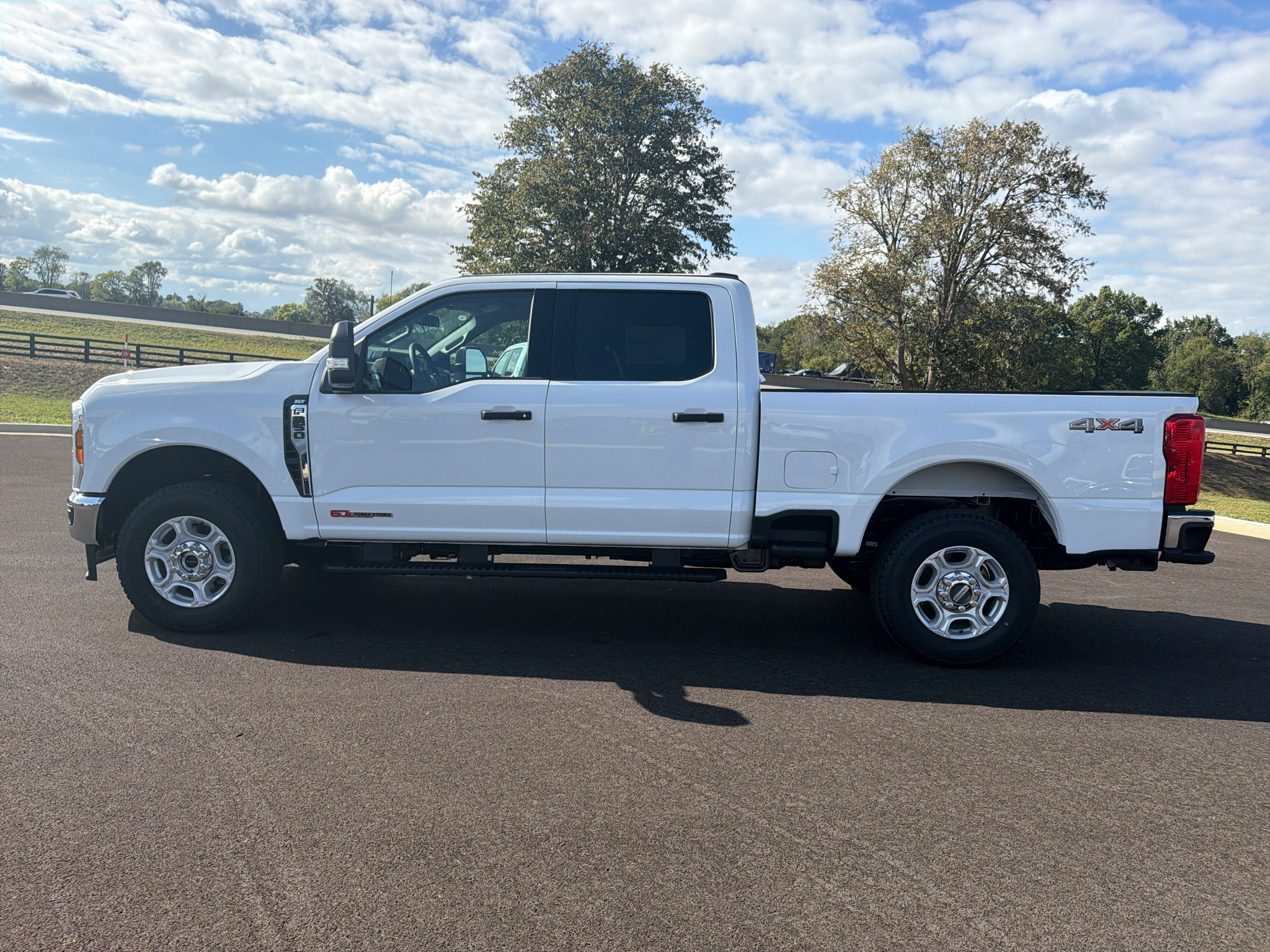 New 2027 Ford F250 XLT AWD/4WD image 8