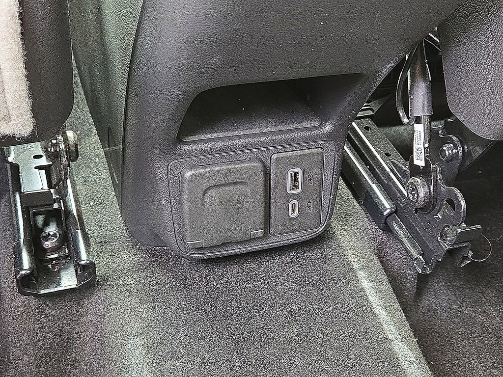 Used 2023 Buick Encore GX Essence w/ Advanced Technology Package image 16