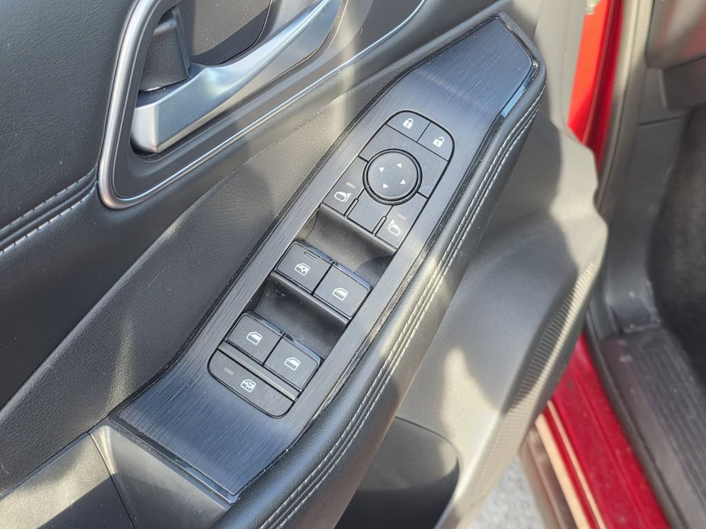 Used 2021 Nissan Rogue SV w/ Premium Package FWD image 18