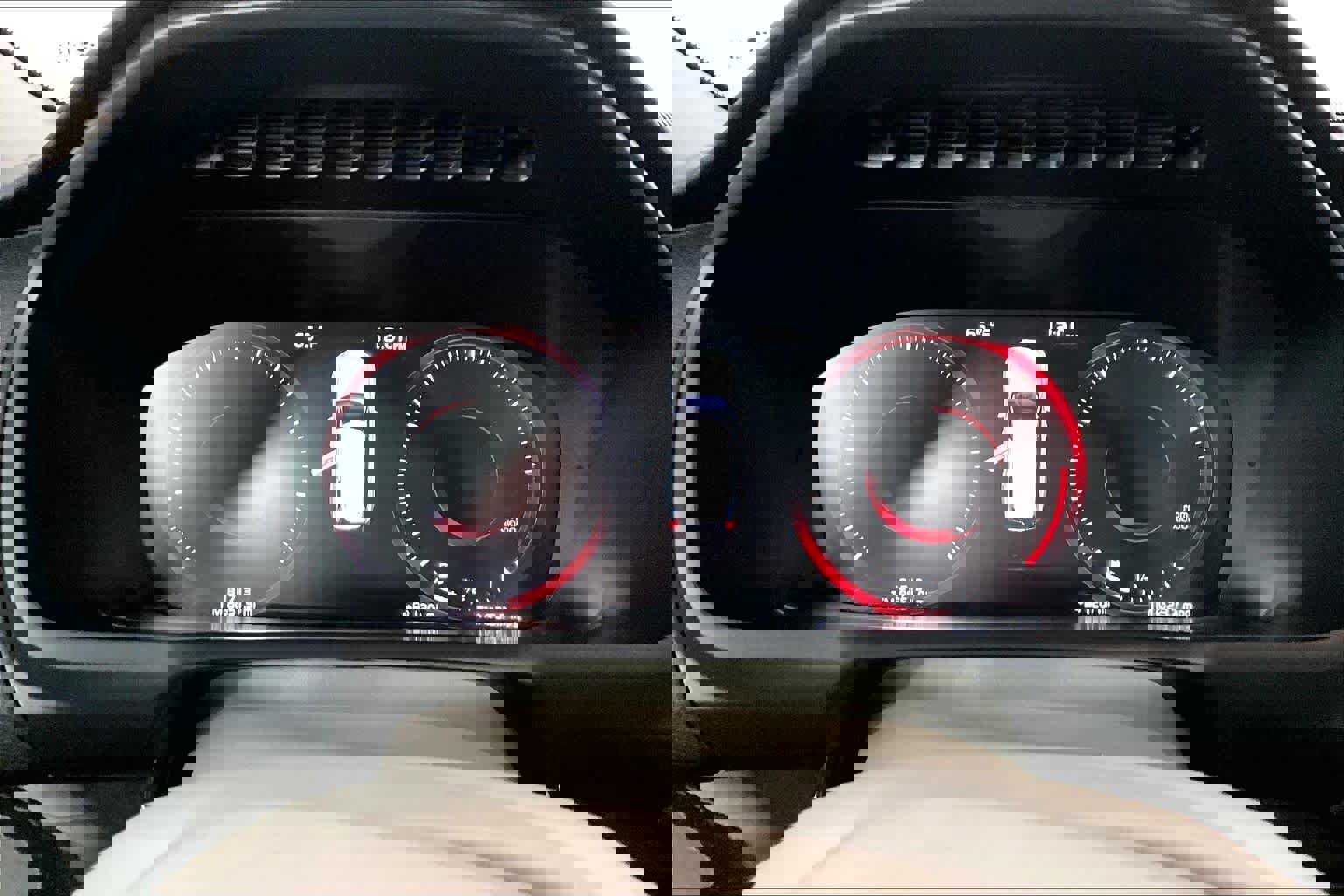 Used 2017 Volvo XC90 T6 Momentum w/ Vision Package image 26