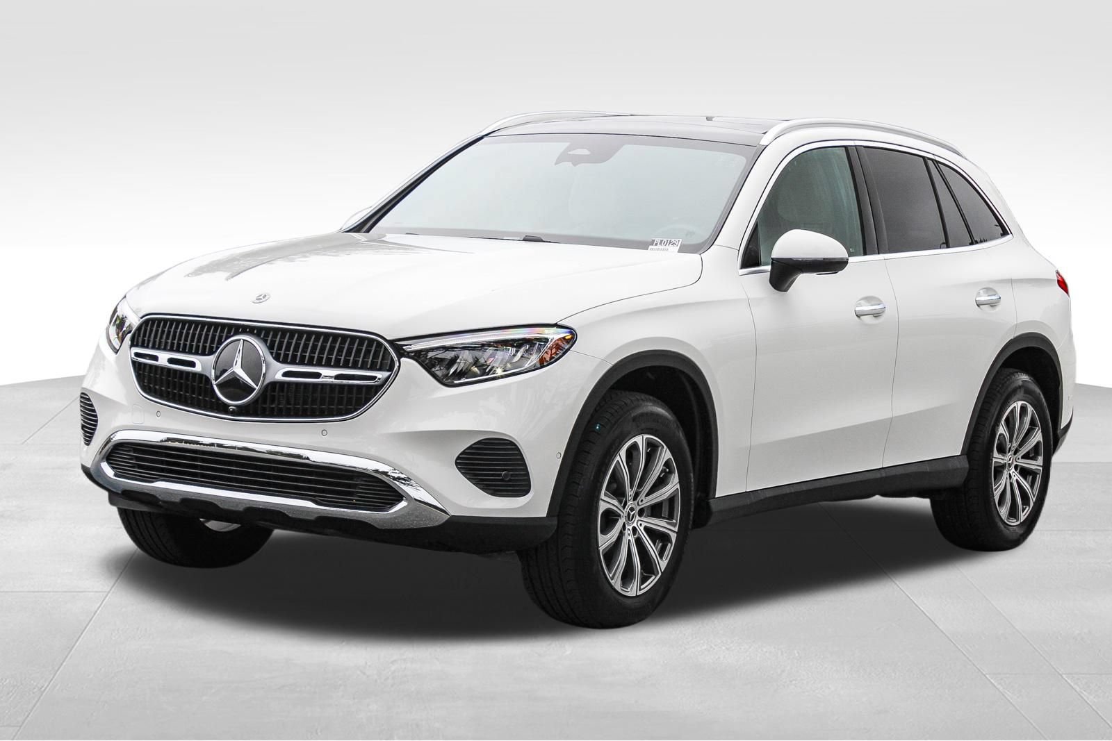 Certified 2026 Mercedes-Benz GLC 300 4MATIC image 3