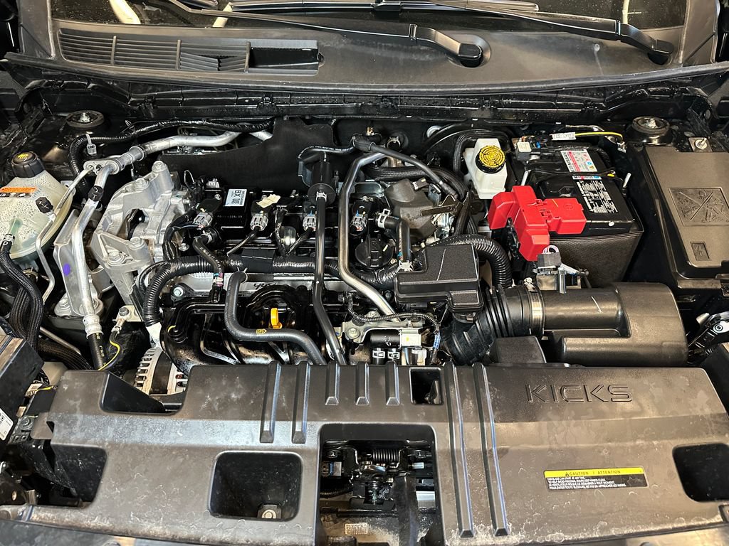 Used 2026 Nissan Kicks SR AWD/4WD image 23